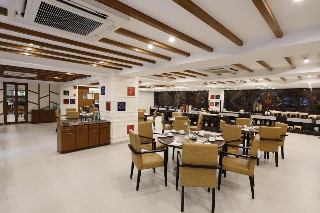 Sobit Sarovar Portico фото 23