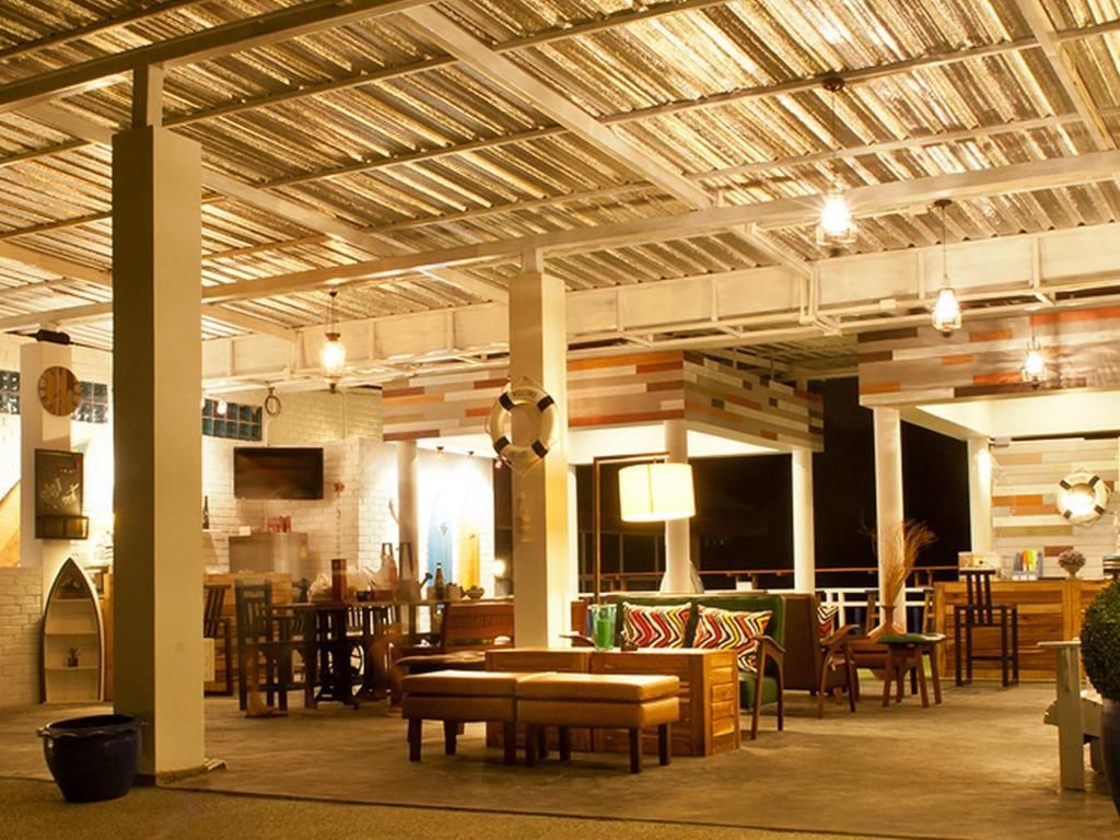 At Zea Hotel Phuket фото 0