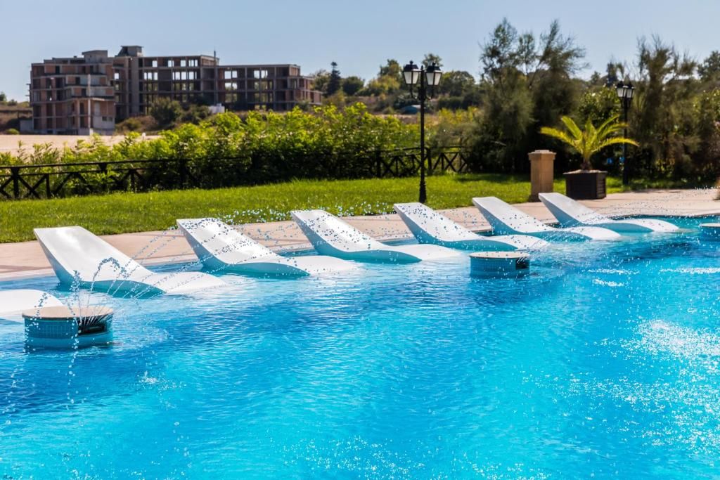 Oasis Beach Club фото 15