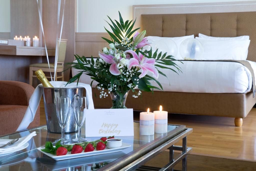 Thalassa Beach Resort & Spa (Adults Only) фото 10