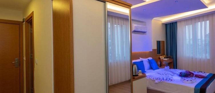 Фото отеля Diamond luxury Hotel