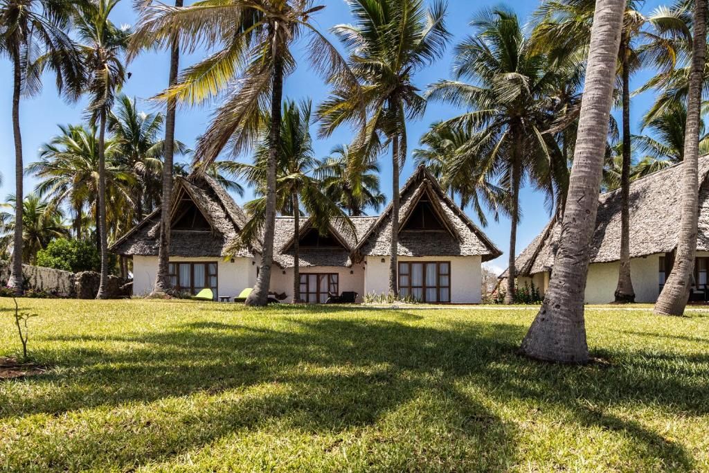 Karafuu Beach Resort фото 29