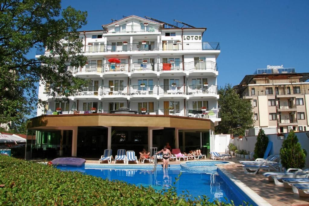 Hotel Lotos фото 0