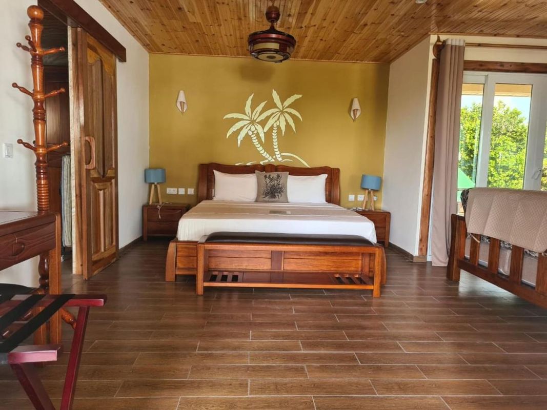La Digue Luxury Beach Bungalow фото 3