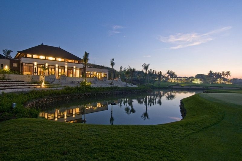 Nusa Dua Beach Hotel & Spa фото 87