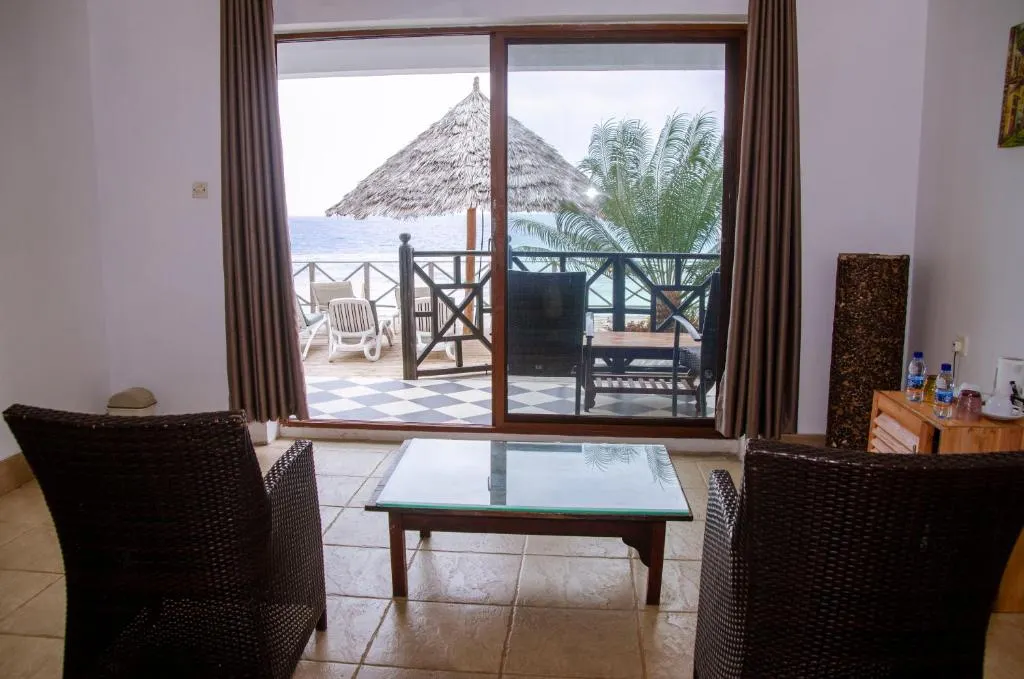 Langi Langi Beach Bungalows фото 32