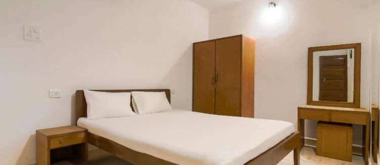 Фото отеля Palm Grove Residency