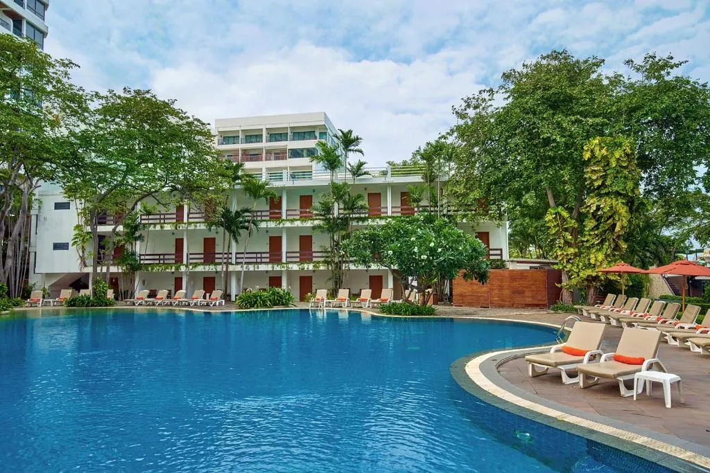 Cosy Beach Hotel фото 35