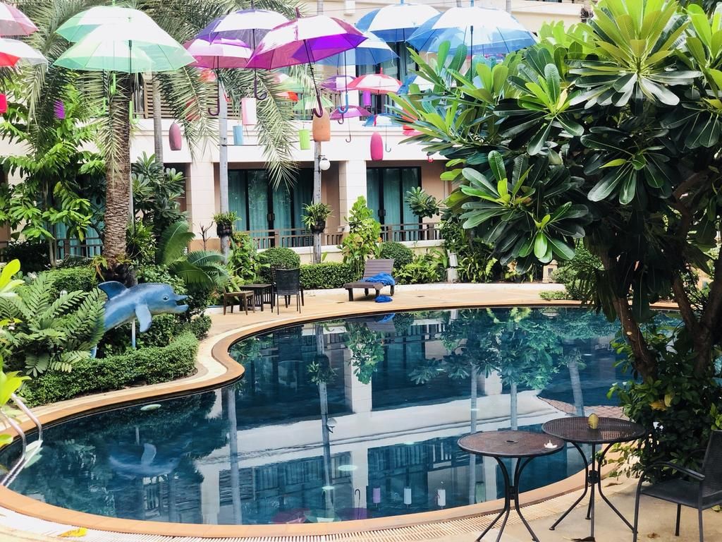 Le Casa Bangsaen Hotel фото 0