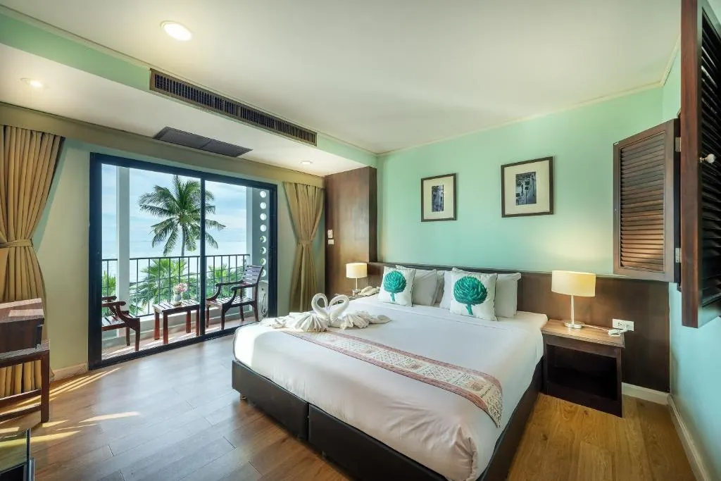 The Jomtien Twelve фото 17