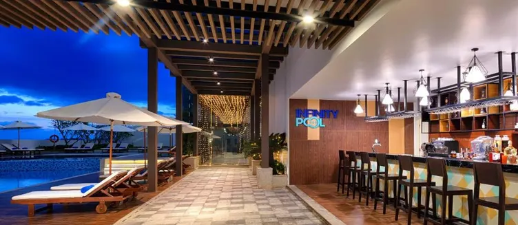 Фото отеля Vinpearl Condotel Beachfront Nha Trang