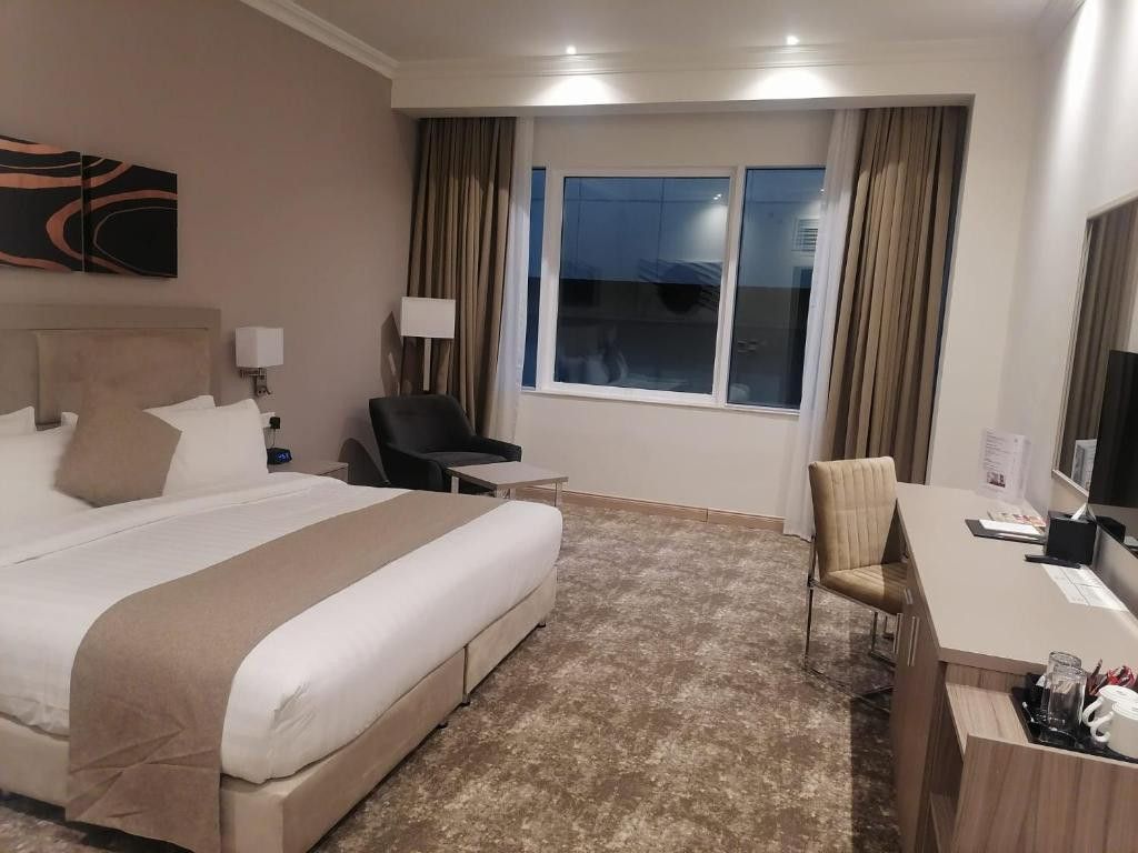 Gloria Hotel & Suites фото 4