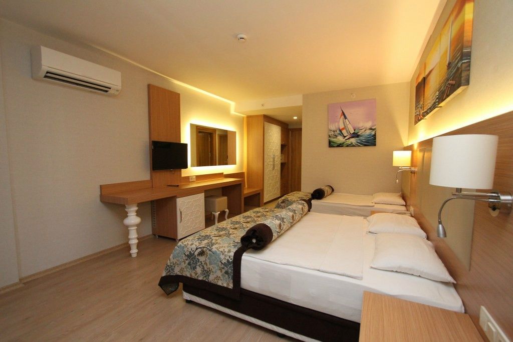 Blue Wave Suite Hotel фото 3