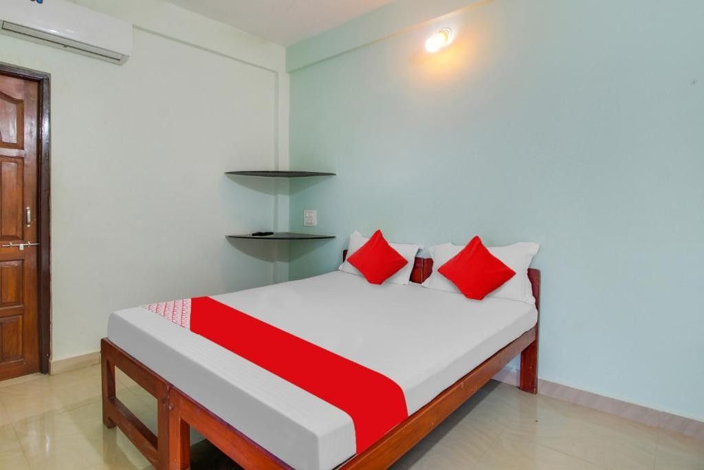 K S Inn Hotel фото 3