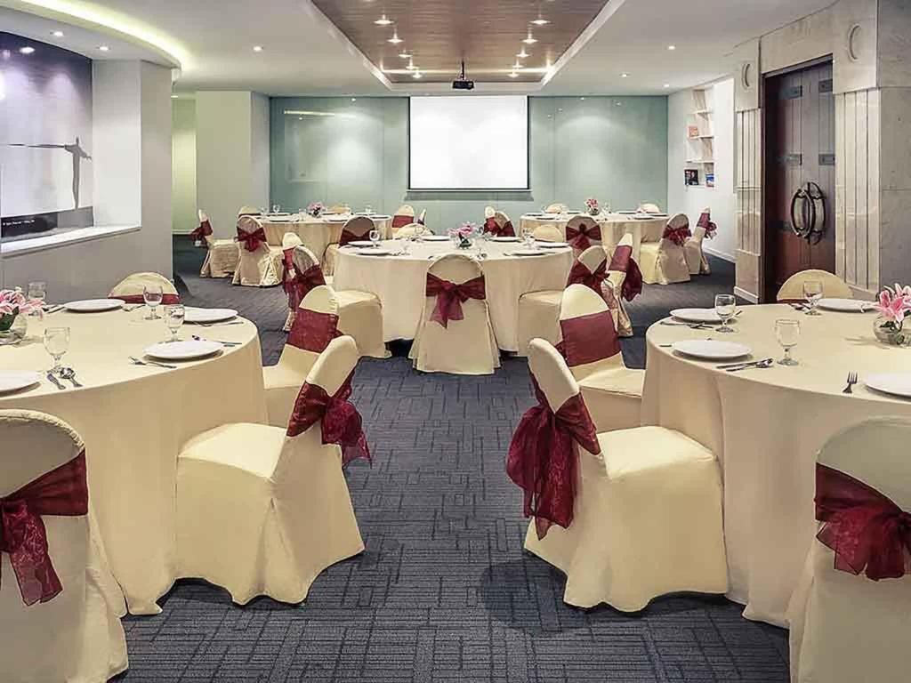 Mercure Jakarta Kota Hotel фото 58