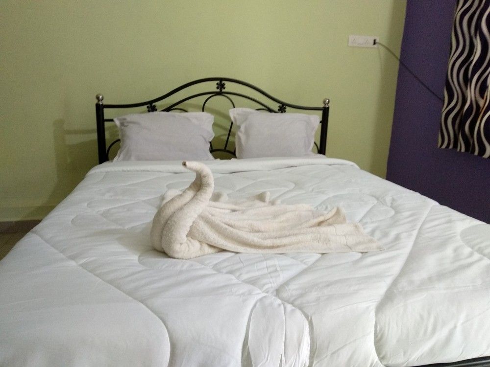 Guest House «Laxmi Holiday Homes Guesthouse» фото 2