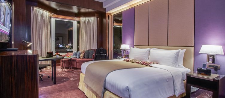 Фото отеля Diamond Hotel Philippines