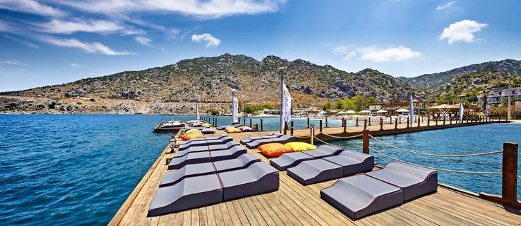 Фото отеля Fi Light Solto Boutique Beach Hotel