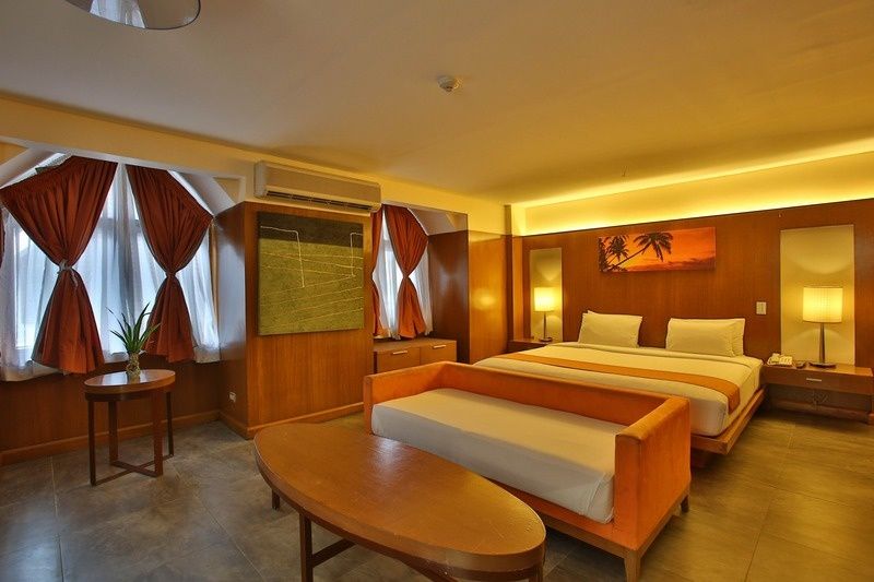 Crown Regency Beach Resort фото 2