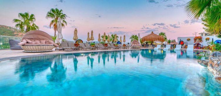 Фото отеля Illusion Beach Club Hotel (Adults Only)