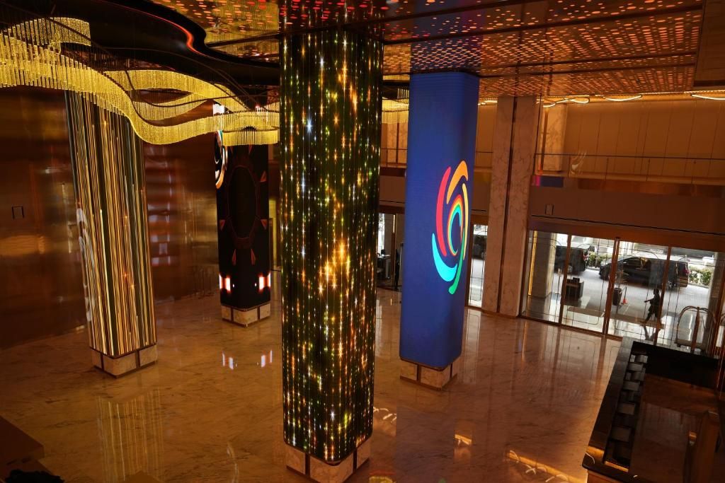 New Coast Hotel Manila фото 27