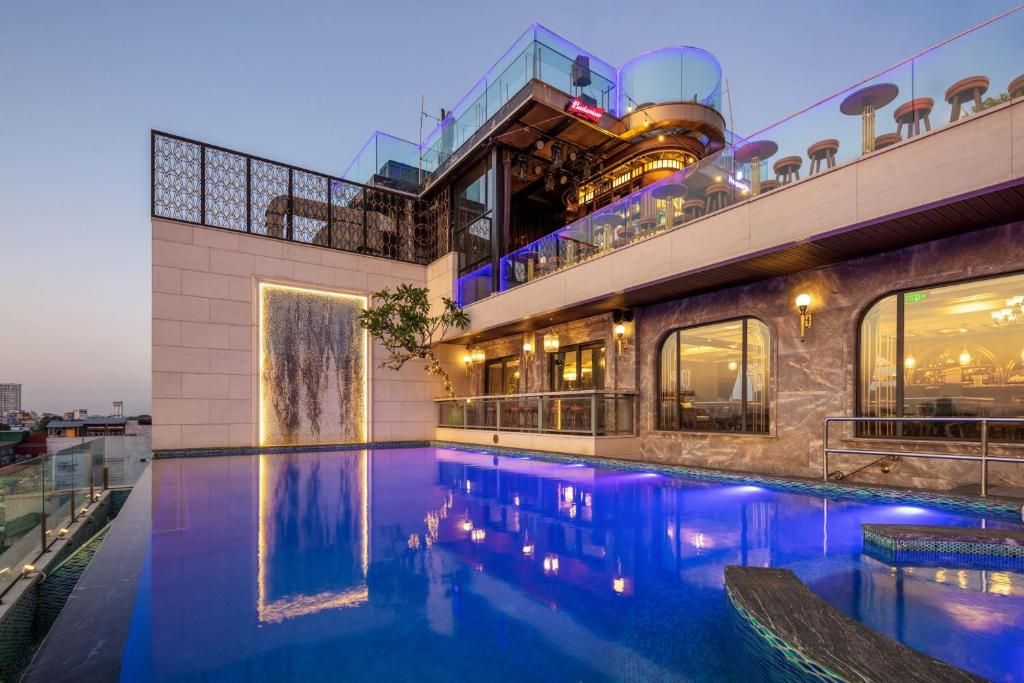 Peridot Grand Luxury Boutique фото 5