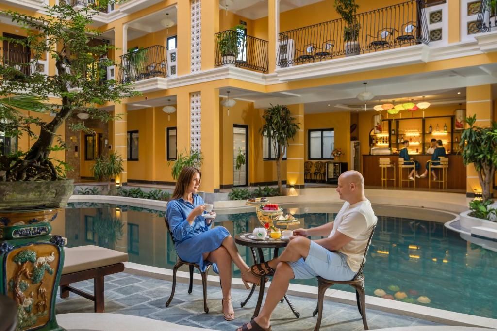 Hoi An Babylon Riverside Hotel & Spa фото 41