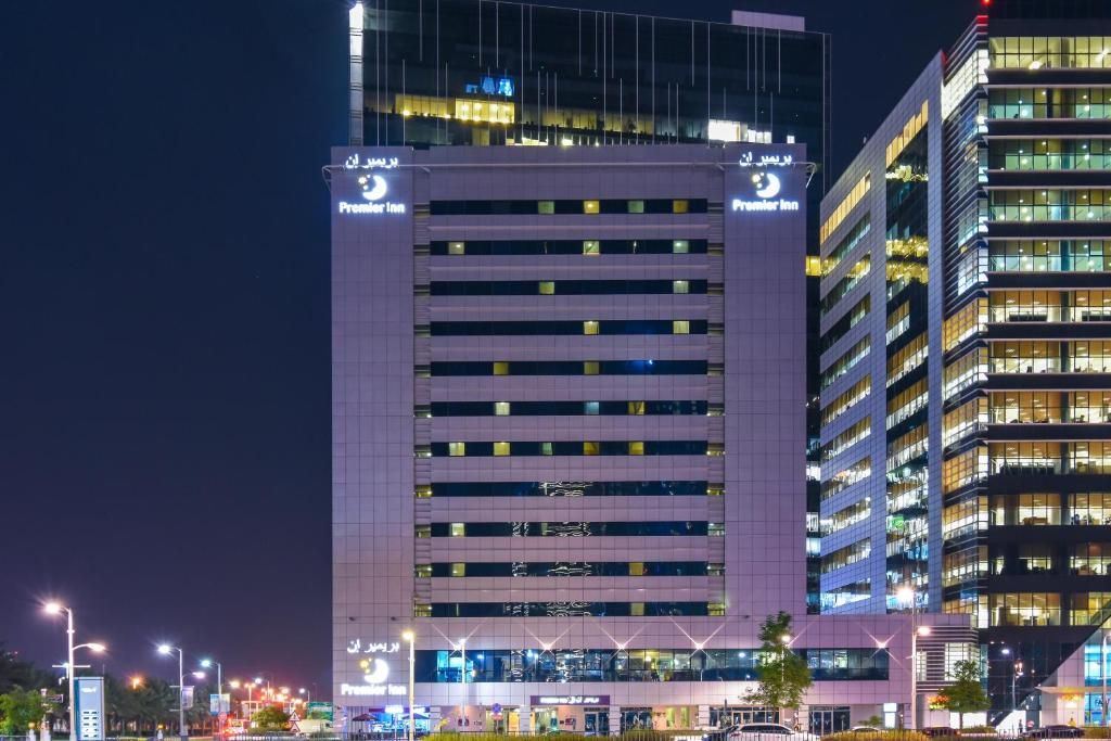 Premier Inn Abu Dhabi Capital Centre фото 35