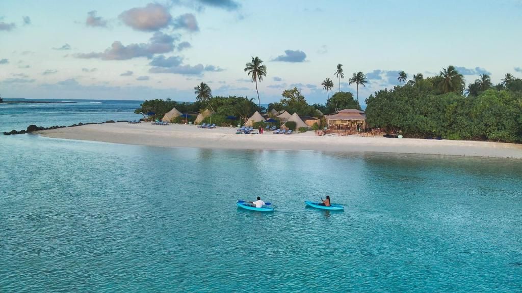 Guest House «The Maverick Surf & Dive Lodge Guest House» фото 43