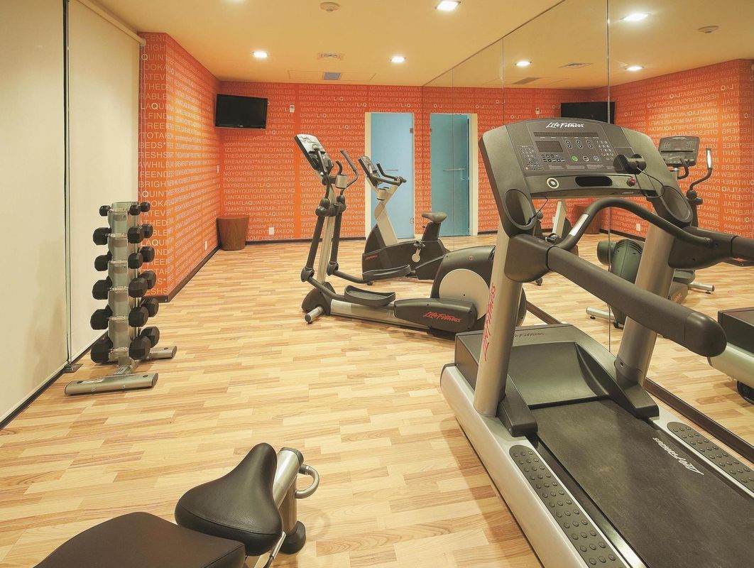 Wyndham Garden Cancun Downtown фото 21