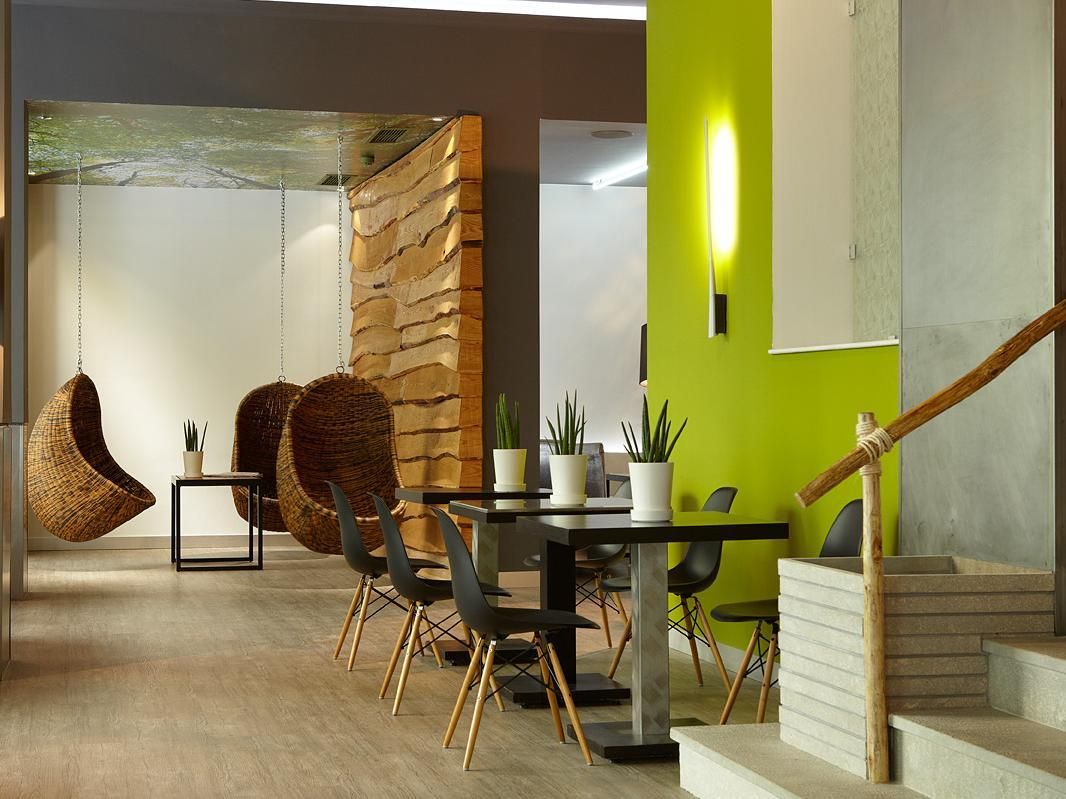 City Hotel фото 3