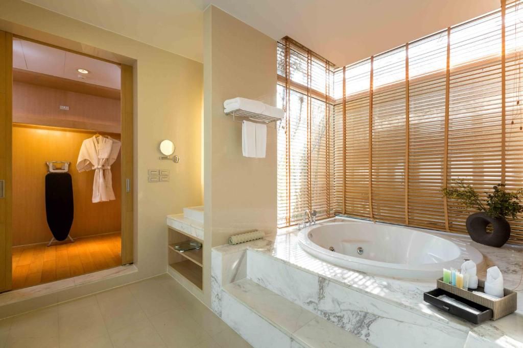 Andaman Pool Villas фото 23