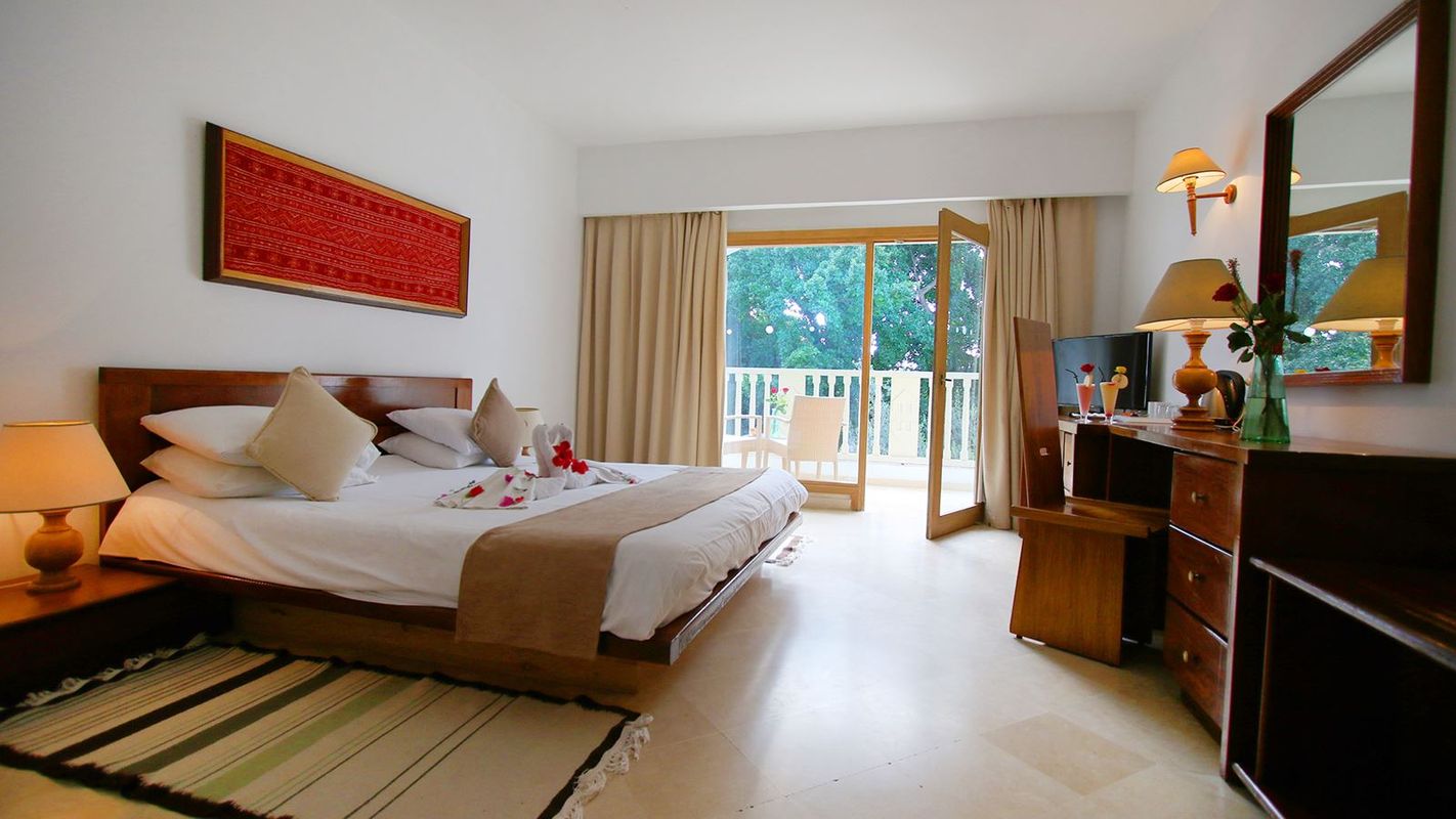 The Orangers Beach Resort and Bungalows фото 2