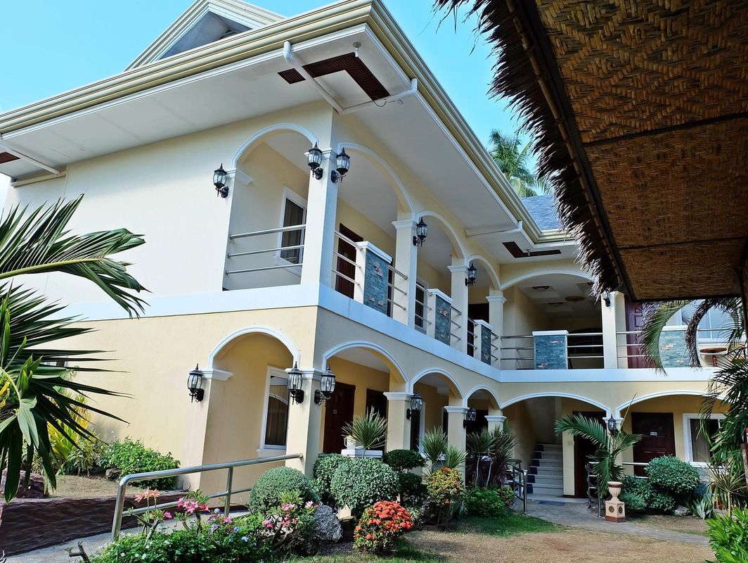 Alona Kew White Beach Resort фото 9