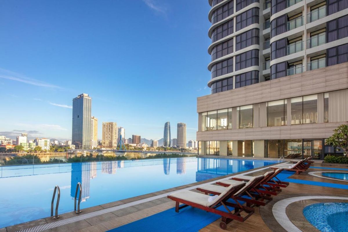 Melia Vinpearl Danang Riverfront фото 9