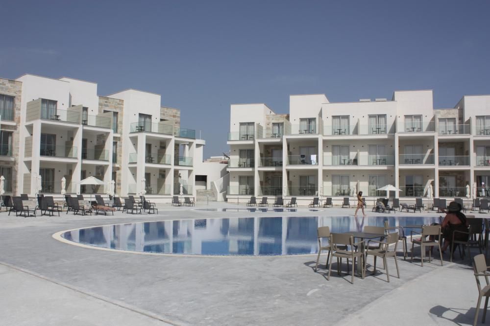 Amphora Hotel & Suites фото 8