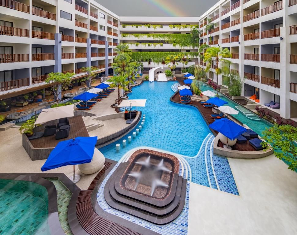 Deevana Plaza Phuket фото 85