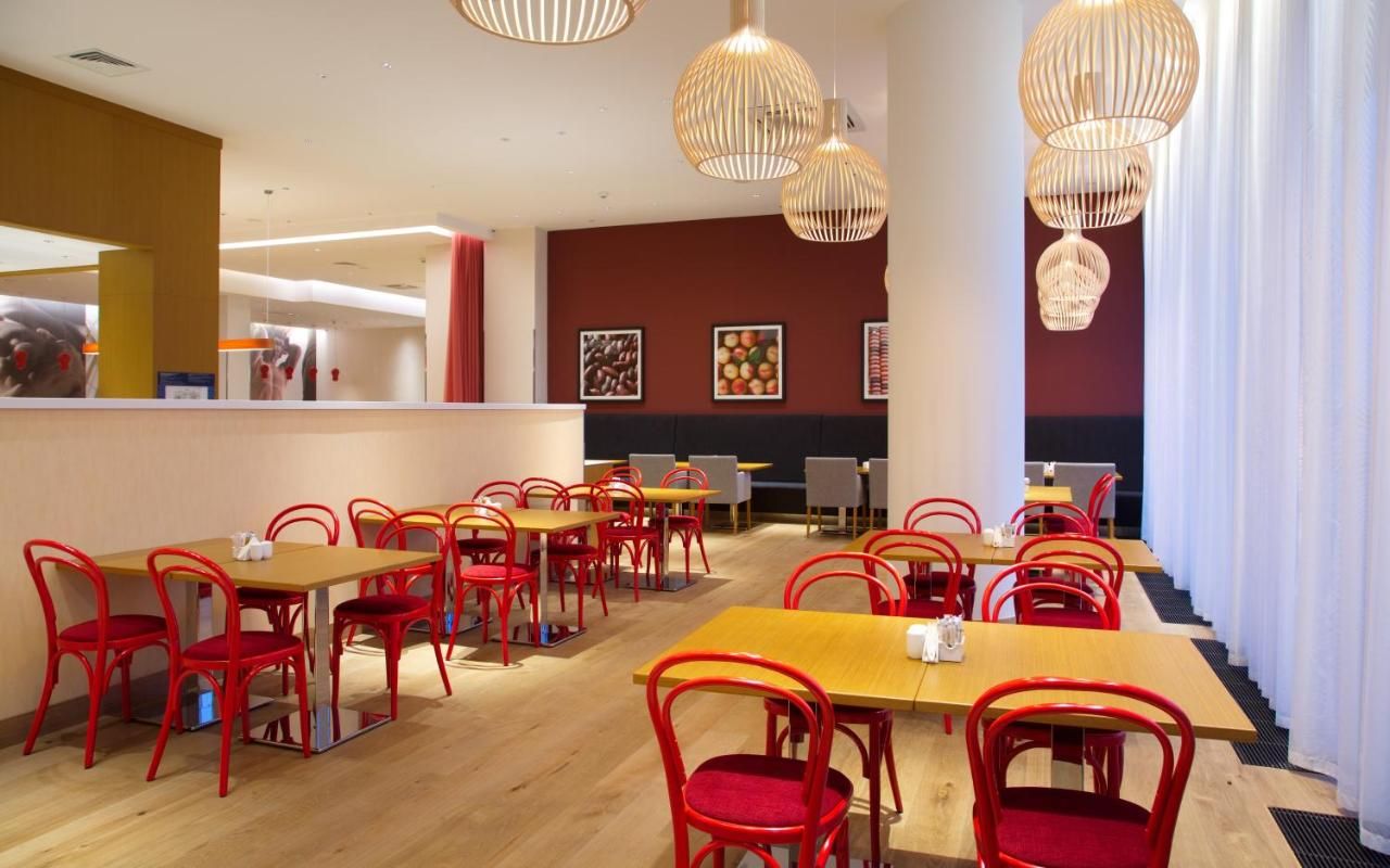 Hampton by Hilton Saint Petersburg ExpoForum фото 9