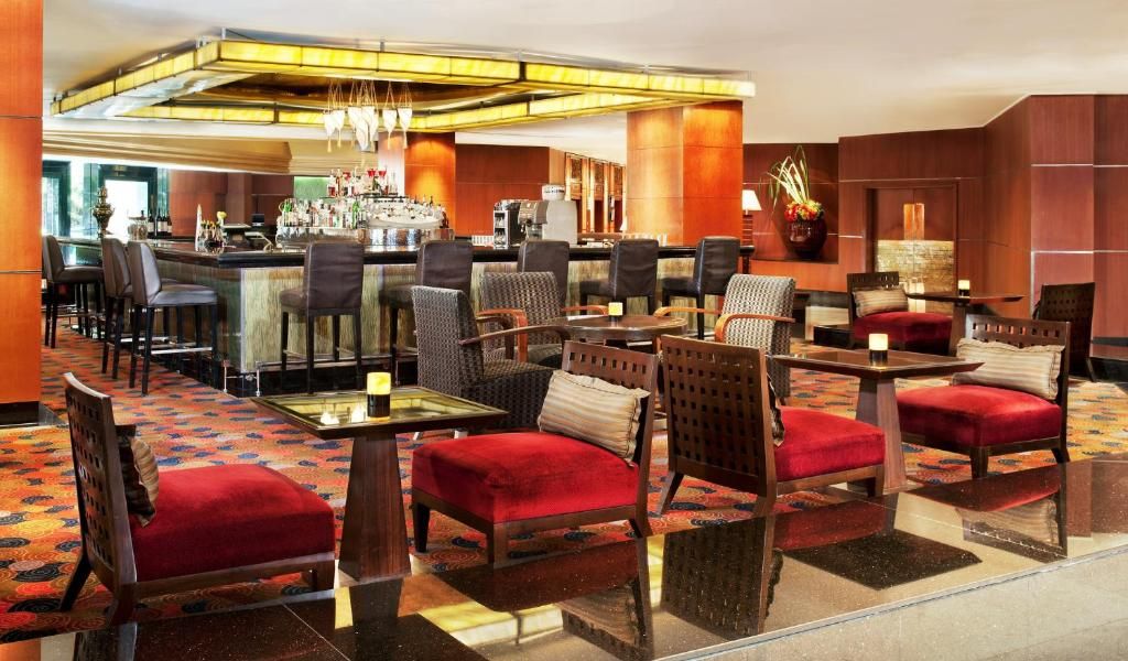 Royal Orchid Sheraton Hotel & Towers фото 49