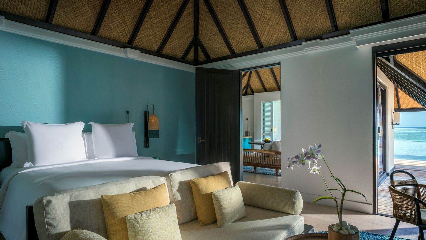 Four Seasons Resort Maldives at Kuda Huraa фото 31