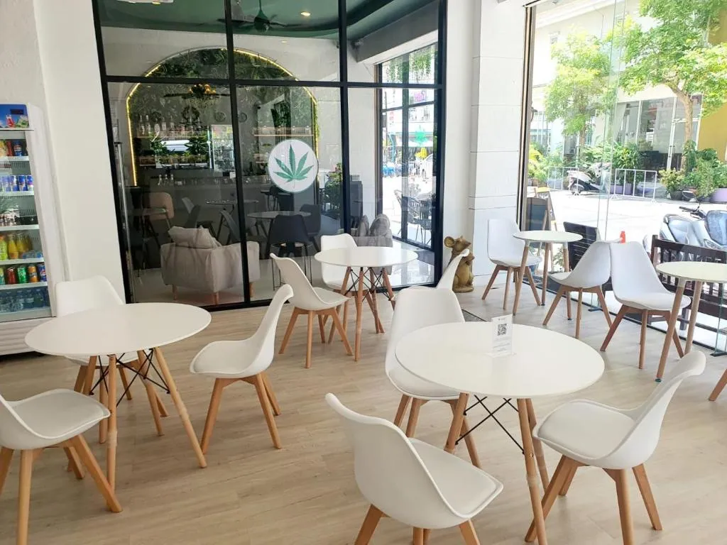Issara Patong Beach фото 37