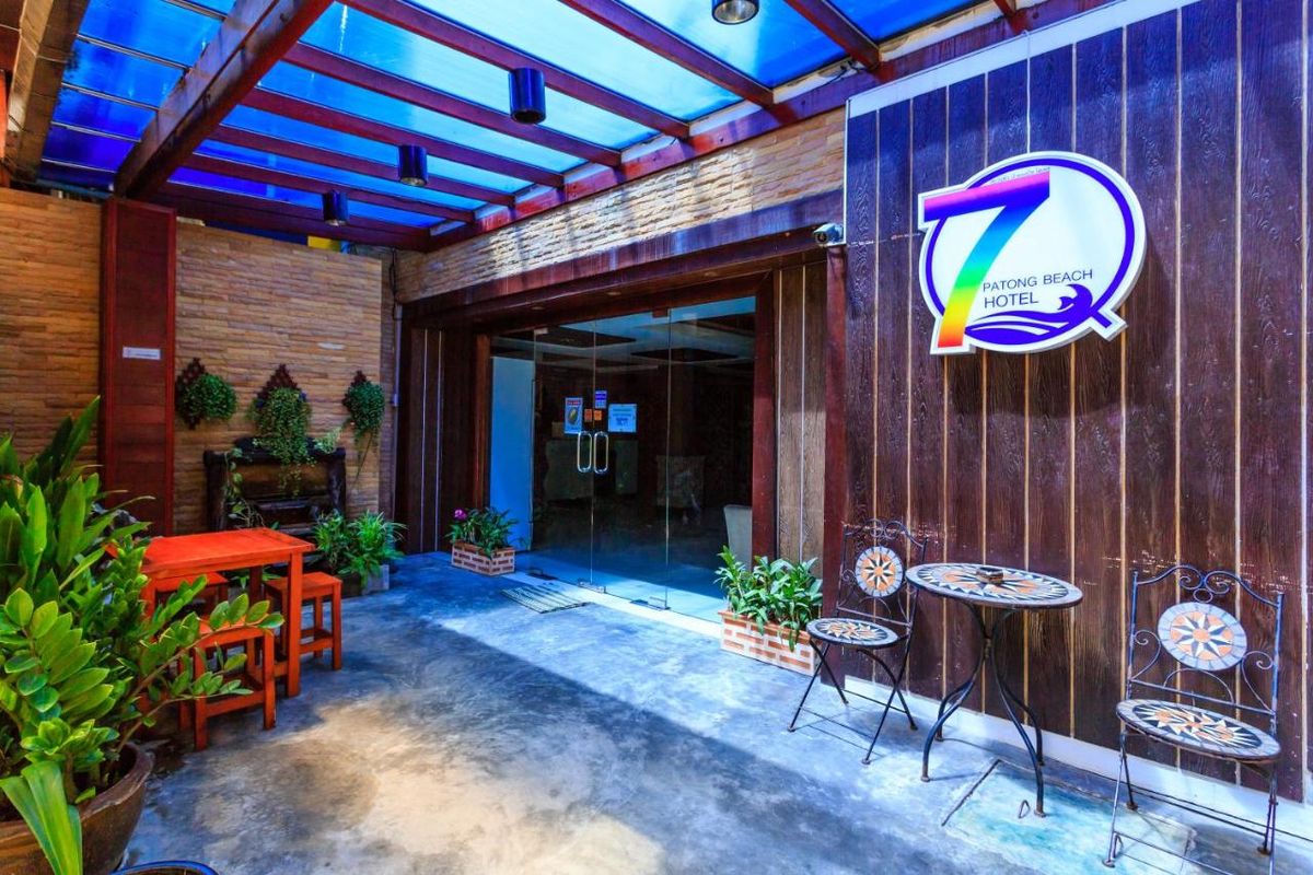 7Q Patong Beach Hotel фото 11