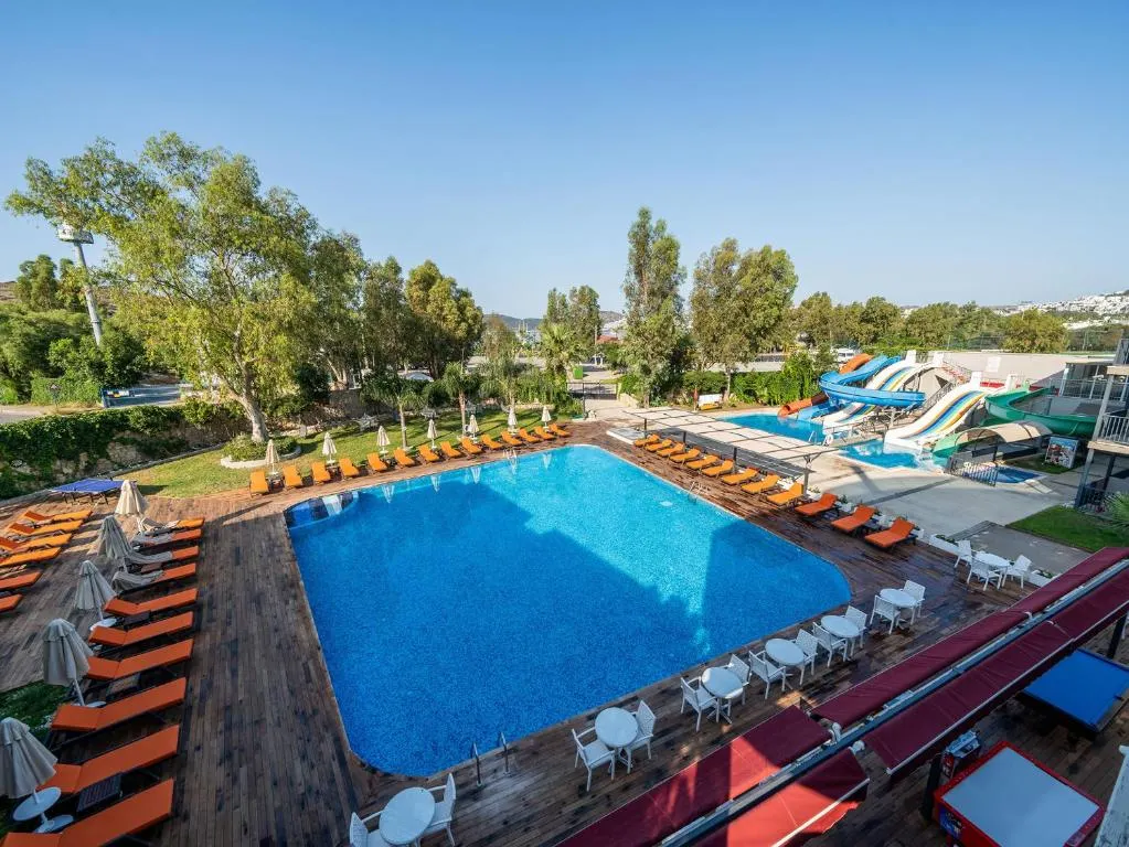 Bodrum Beach Resort фото 22