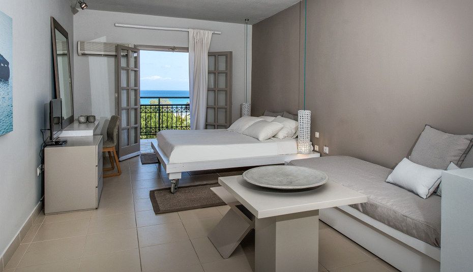 The Bay Hotel & Suites фото 36
