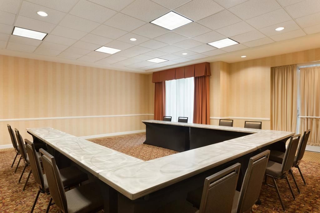 Hilton Garden Inn Chicago/Oakbrook Terrace фото 16