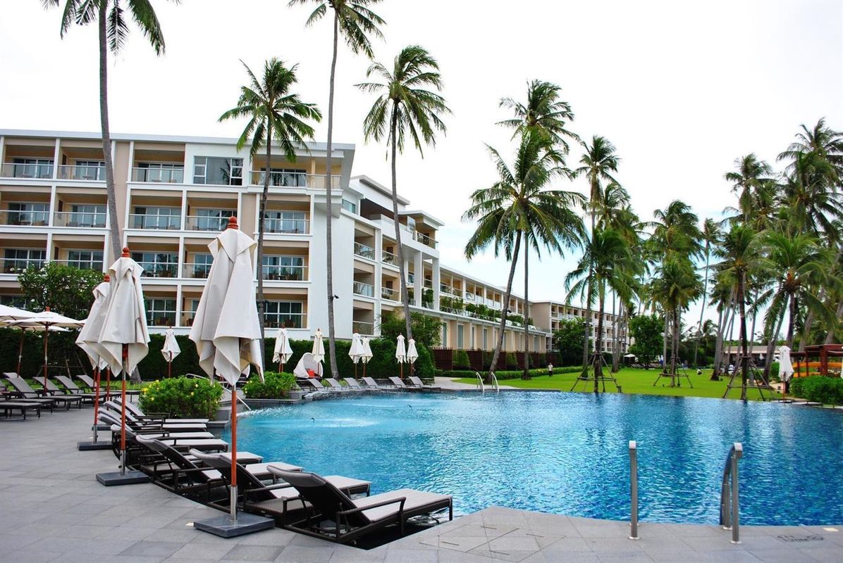 Phuket Panwa Beachfront Resort фото 7