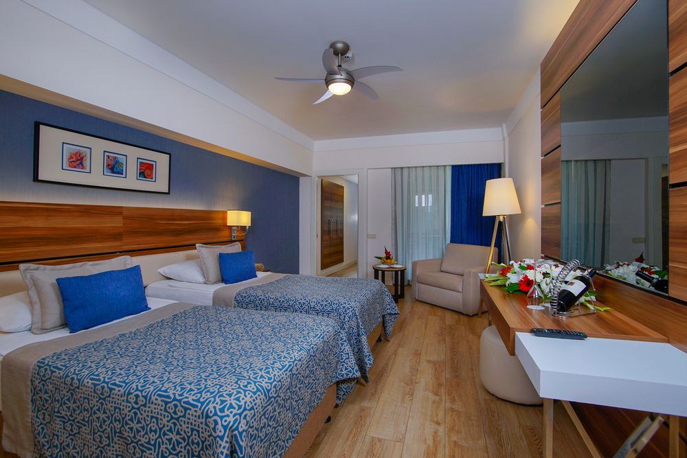 Limak Atlantis Deluxe Hotel & Resort фото 100