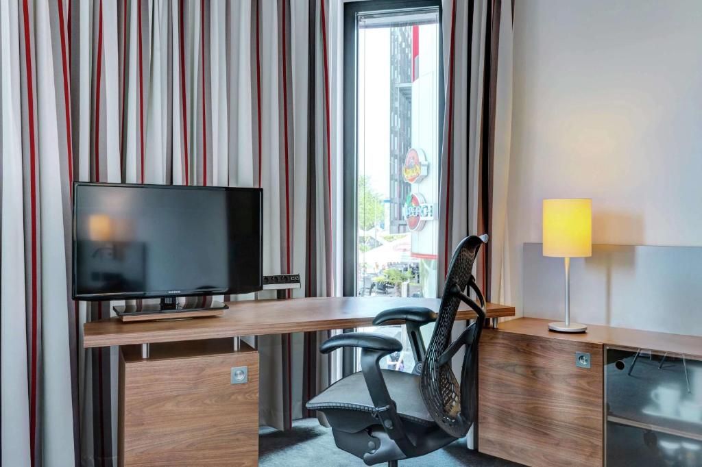 Hilton Garden Inn Stuttgart Neckarpark фото 16