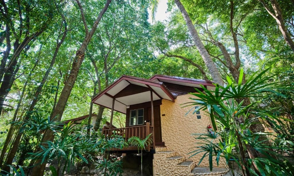 Montalay Beach Resort фото 50