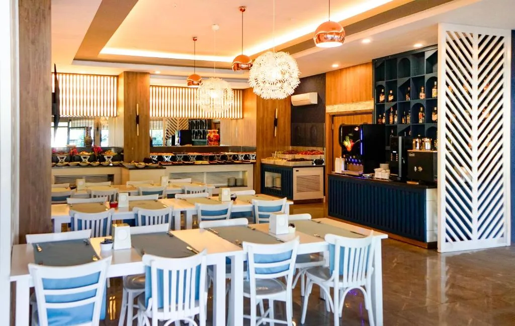 Istanbul Beach Hotel фото 80